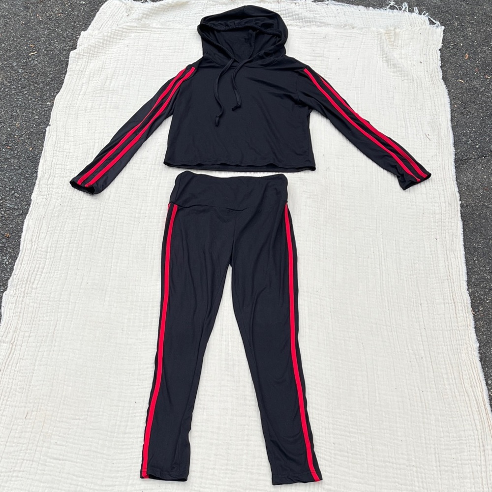 Cropped Hoodie & High Waist Leggins Set. Small
